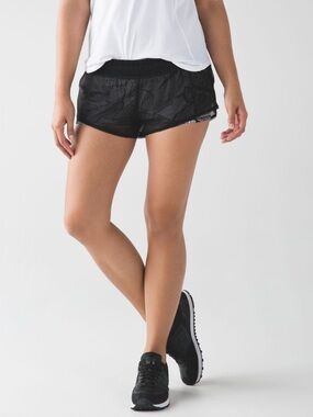 Lululemon City Sky Run By Short